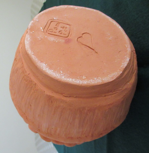 Clay pot Pam Orme v2
